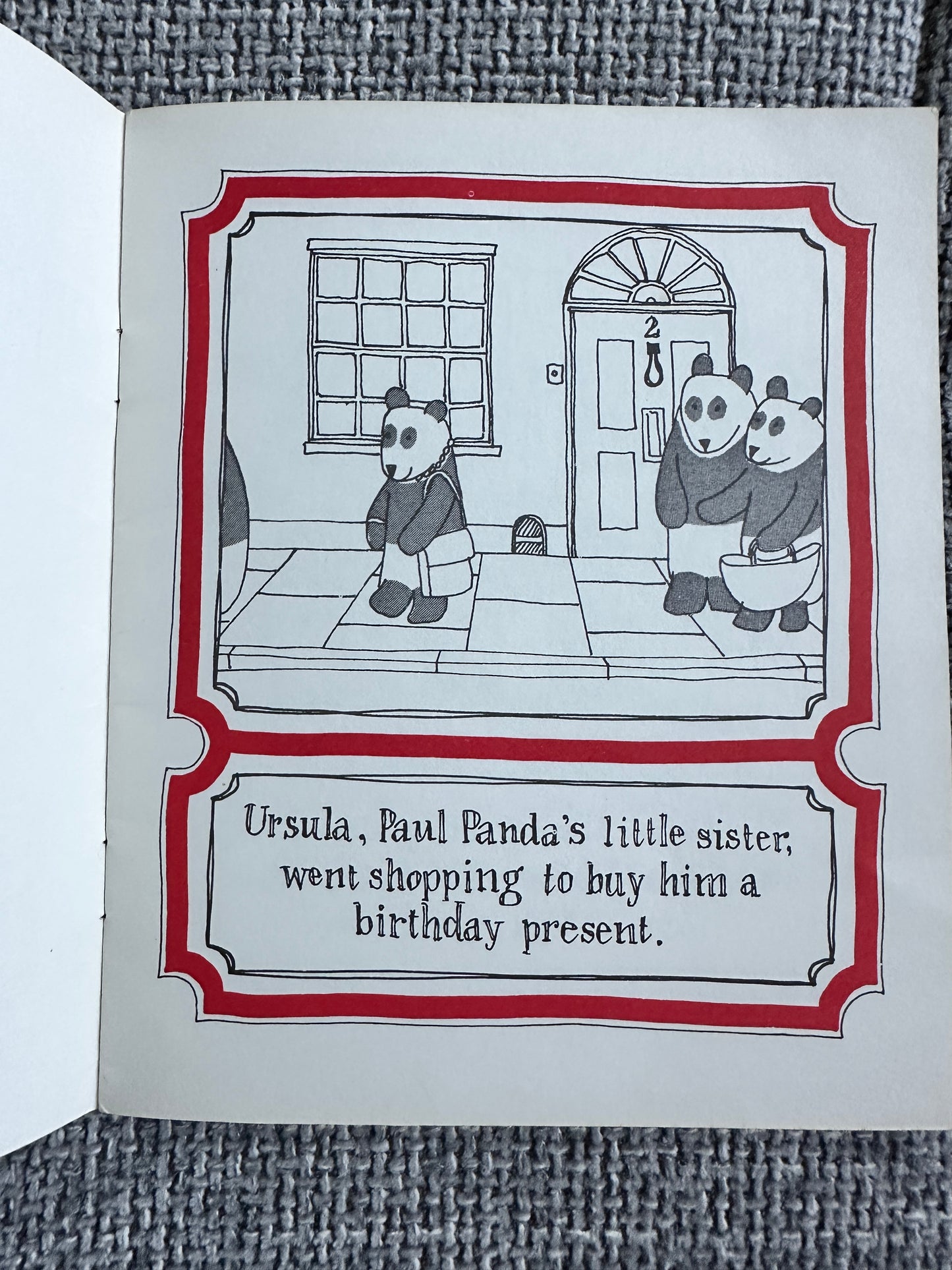 1970’s The Panda Family A Present Is Absent - C. J. Cressey(Tamasin Cole Illust) Printing Arts Ltd