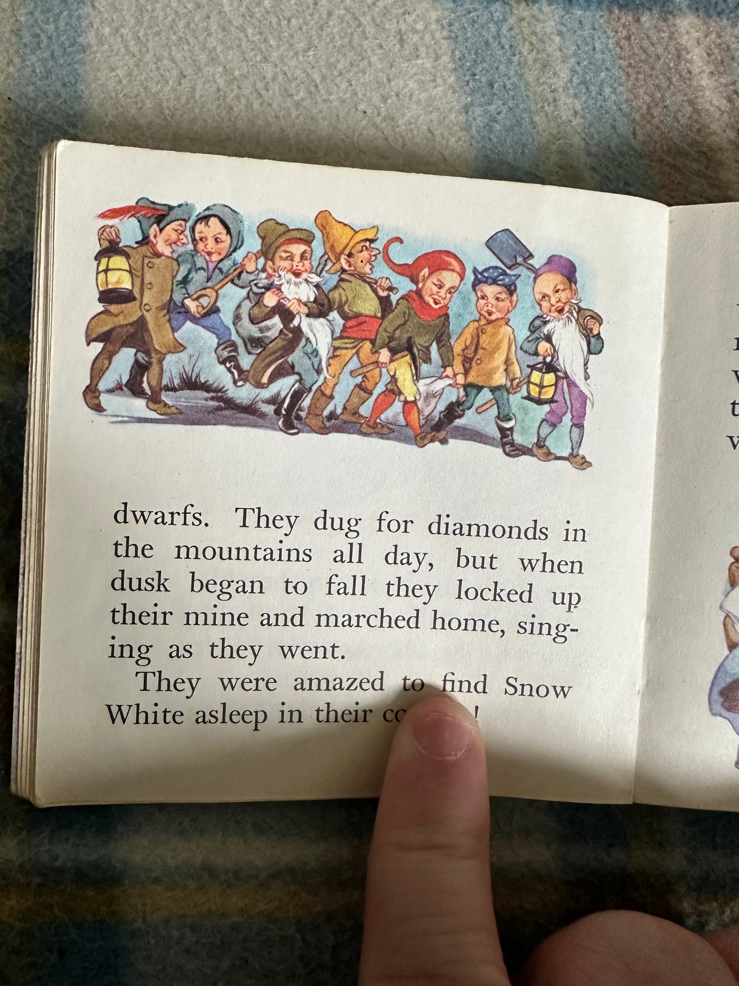 1950’s Snow White & The Seven Dwarfs (Pixie Book)- Rene Cloke(Collins)