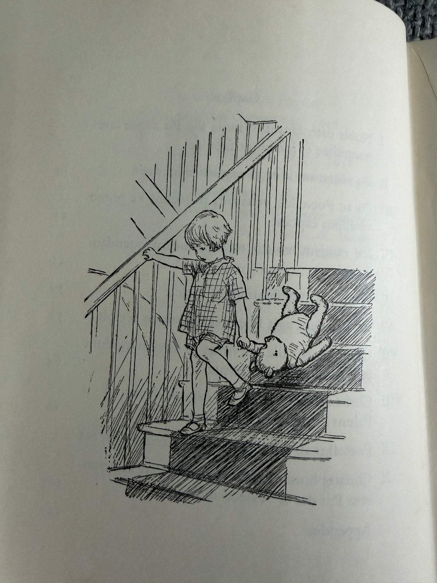 1961 Winnie Ille Pu - A. A. Milne (E. H. Shepard illust) In Latin Translated by Alexander Lenard (Methuen)