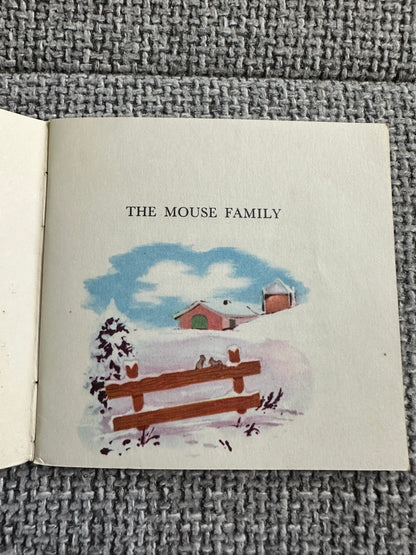 1950’s The Mouse Family A Mini Book (Brown Watson published)