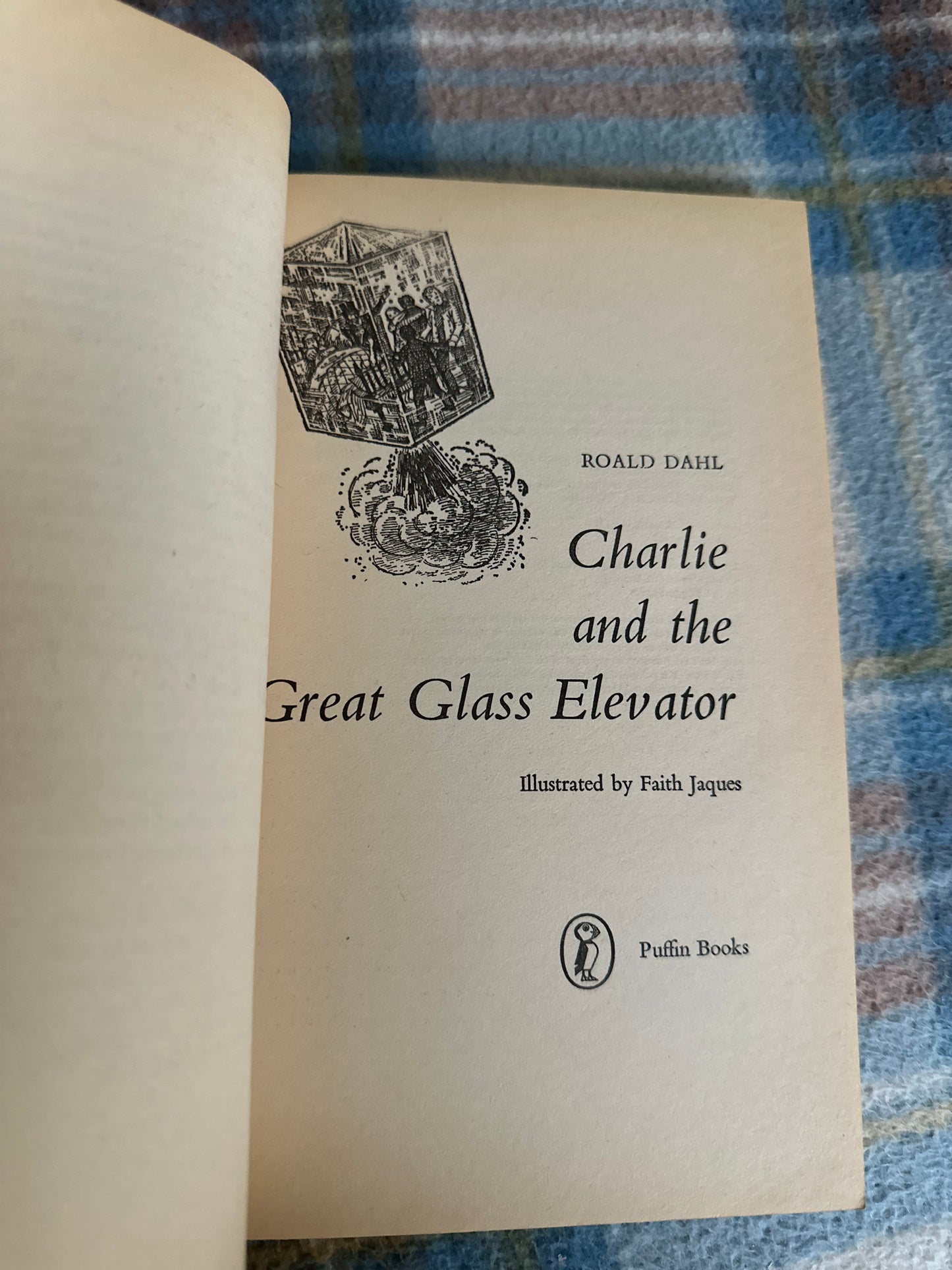 1982 Charlie & The Great Glass Elavator - Roald Dahl(Faith Jacques Illust) Puffin Books