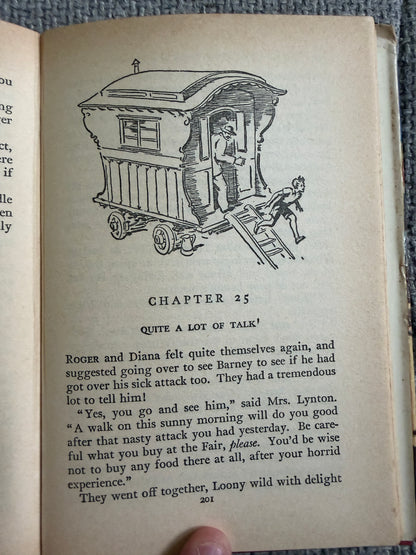 1961 The Rilloby Fair Mystery - Enid Blyton (Gilbert Dunlop illust) Collins