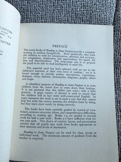 1966 Reading To Some Purpose Book 5 - Phyllis Flowerdew & Ronald Ridout(Illust H. Rankin) Oliver & Boyd Publisher