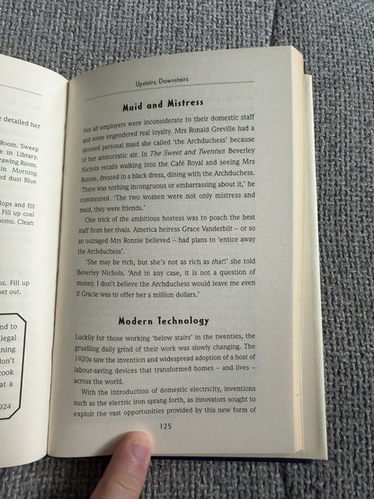 2012*1st* Bright Young Things Life In The Roaring Twenties - Alison Maloney (Virgin Books)