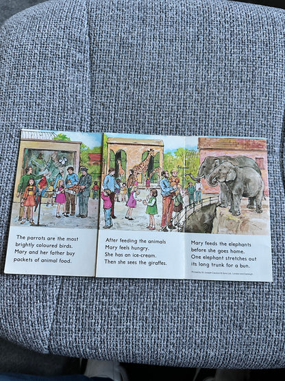 1970’s The Zoo Picture Line Concertina Books(Philograph Publications Ltd Philip & Tacey Ltd