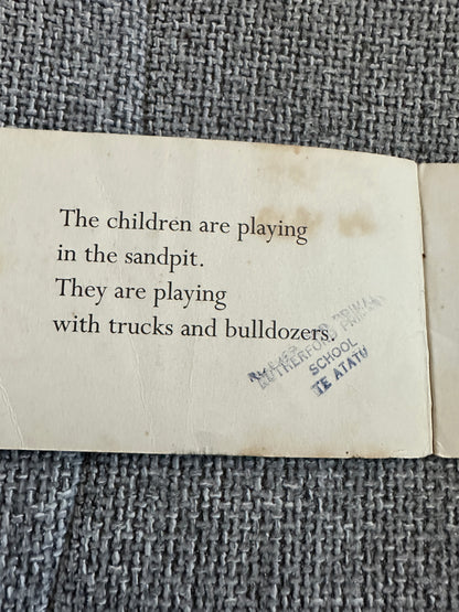 1960’s Ready To Read: Playtime - Dora Riddell(School Publications Branch, Dept Of Education, New Zealand