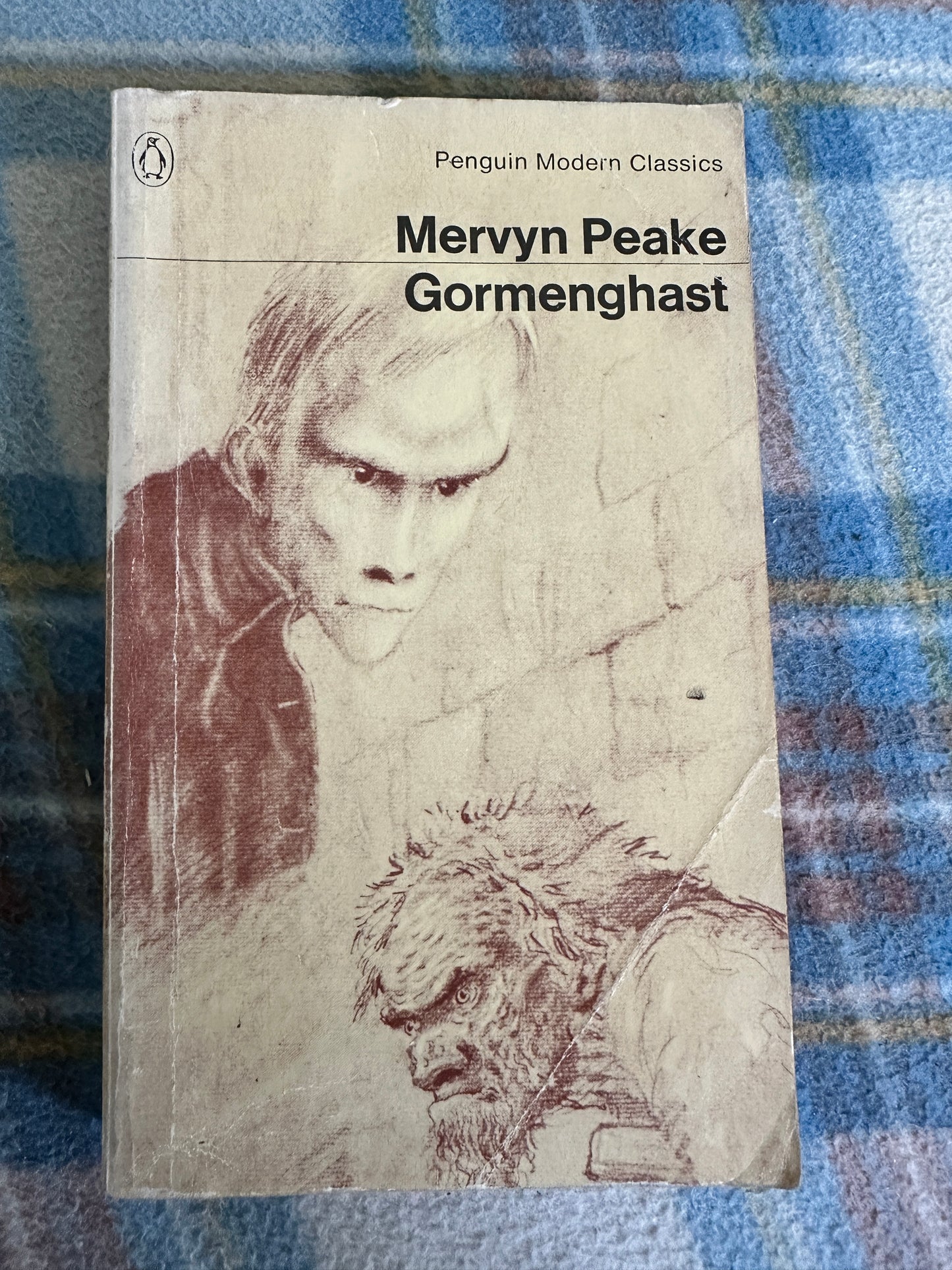 1979 Gormenghast - Mervyn Peake(Penguin Modern Classics)