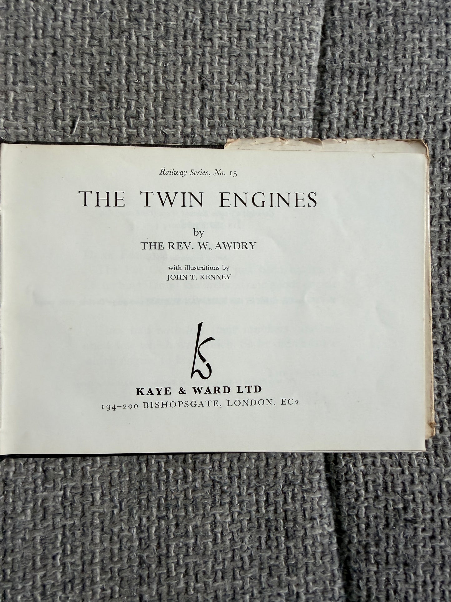 1969 The Twin Engines (No15) The Rev W. Awdry (John T. Kenney illust) Kaye & Ward Ltd)