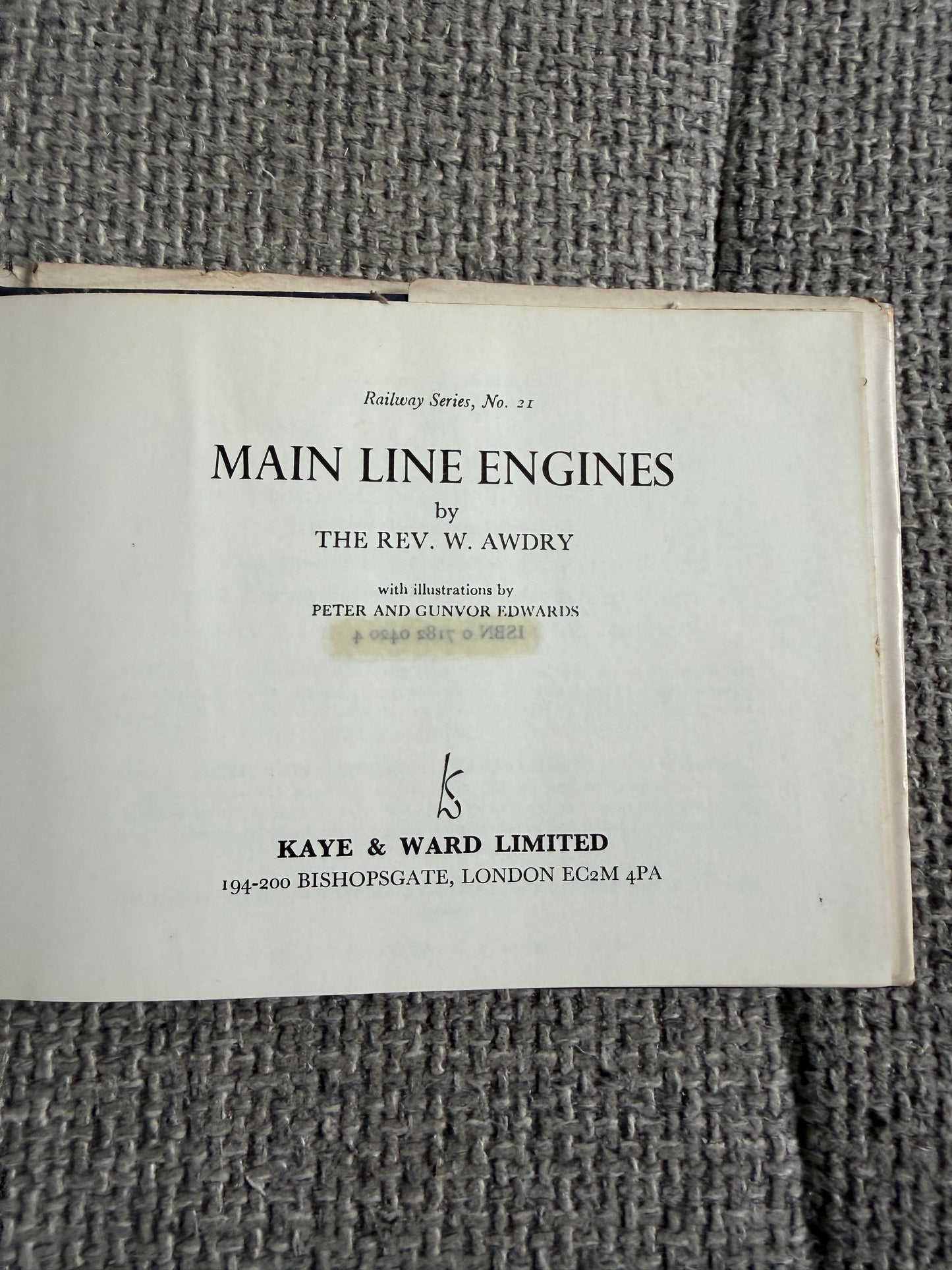 1971 Main Line Engines - The Rev. W. Awdry (Gunvor & Peter Edwards illust) Kaye & Ward Ltd