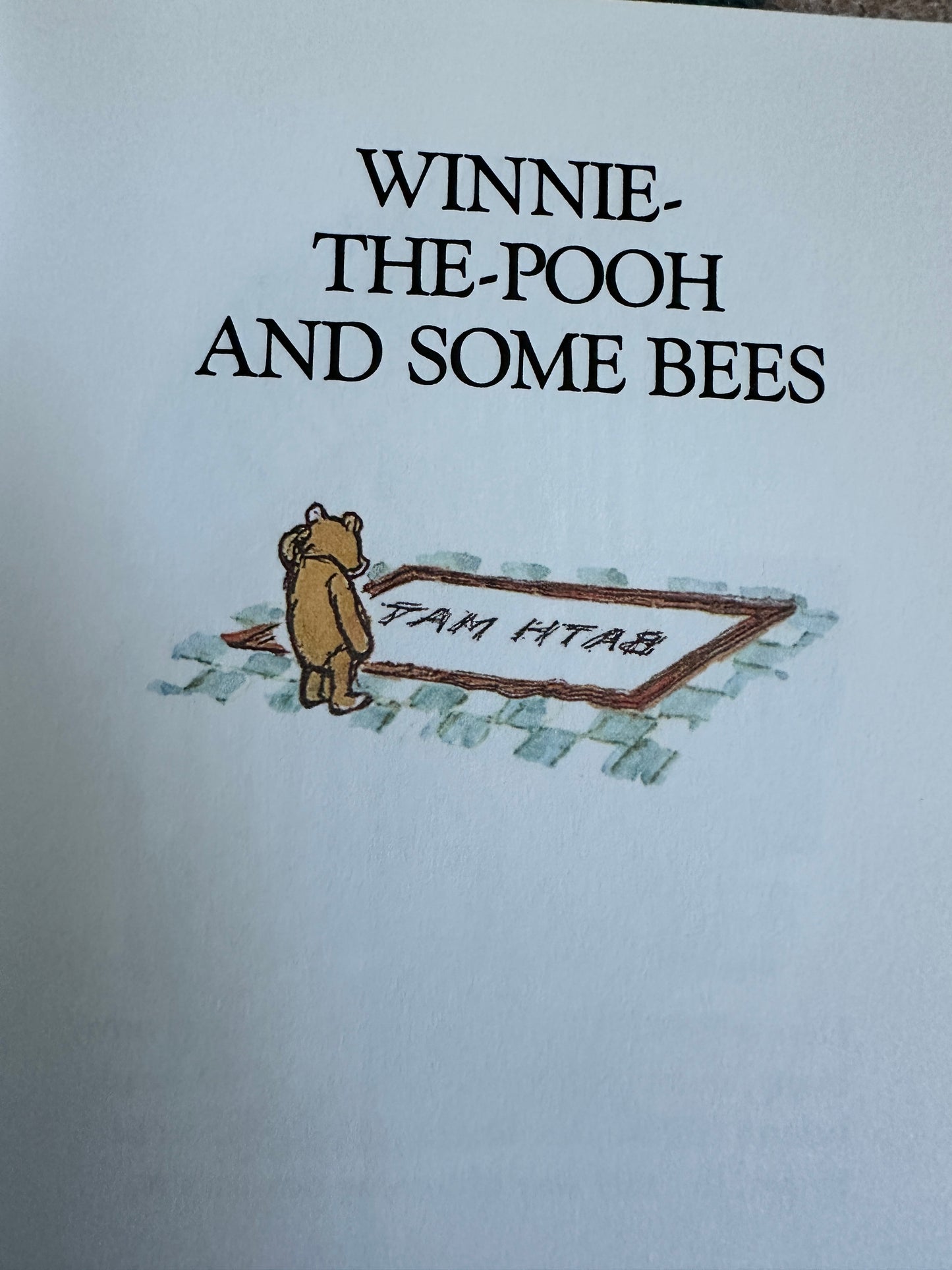 2010 Winnie-The-Pooh Best-Loved Stories - A. A. Milne(Ernest H. Shepard colour illustration) Egmont / Dean