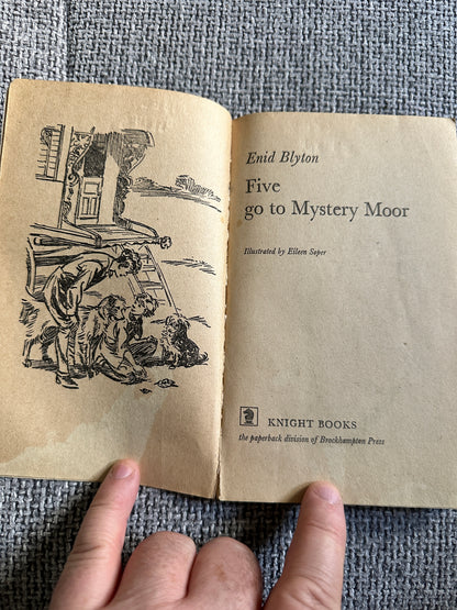 1972 Five Go To Mystery Moor - Enid Blyton(Eileen A. Soper) Knight Books