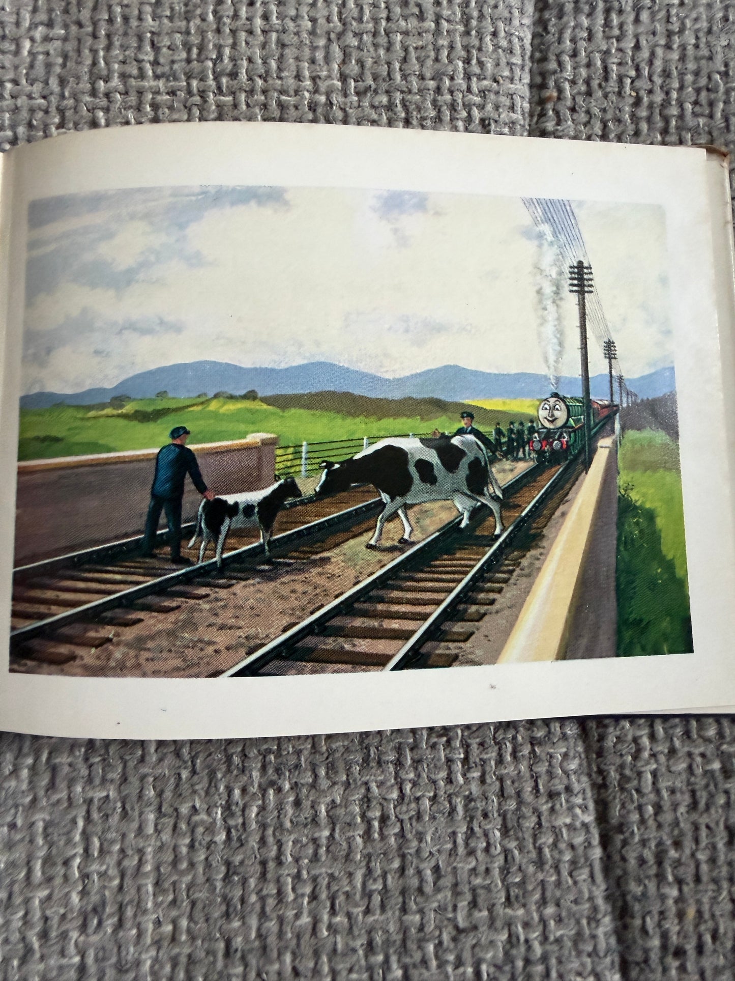 1969 Edward The Blue Engine (No9)The Rev. W. Awdry (C. Reginald Dalby illust) Kaye & Ward Ltd
