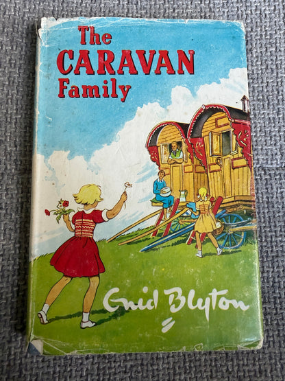 1965 The Caravan Family - Enid Blyton (Ruth Gervis illust) Lutterworth Press