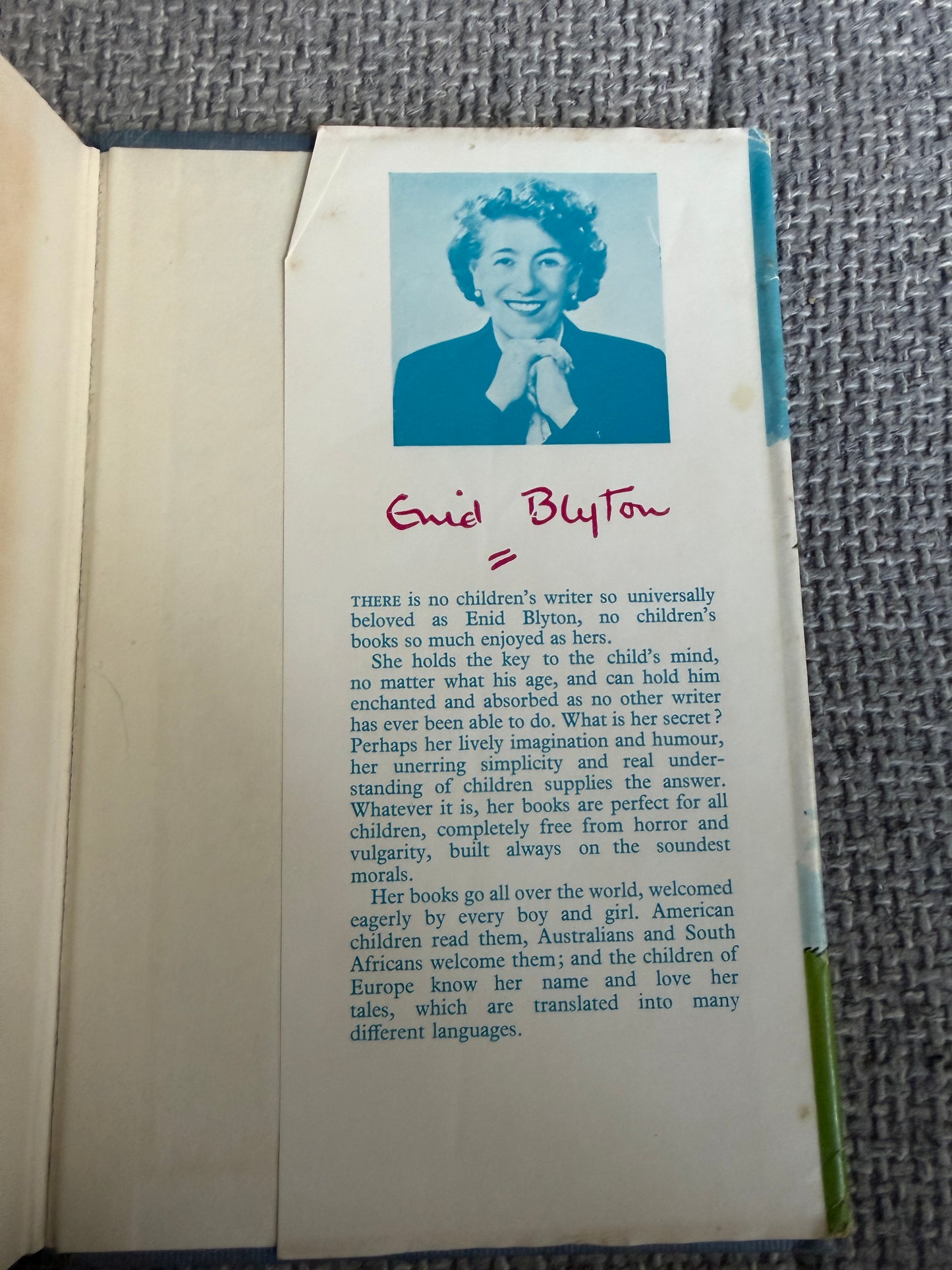 1965 The Caravan Family - Enid Blyton (Ruth Gervis illust) Lutterworth Press