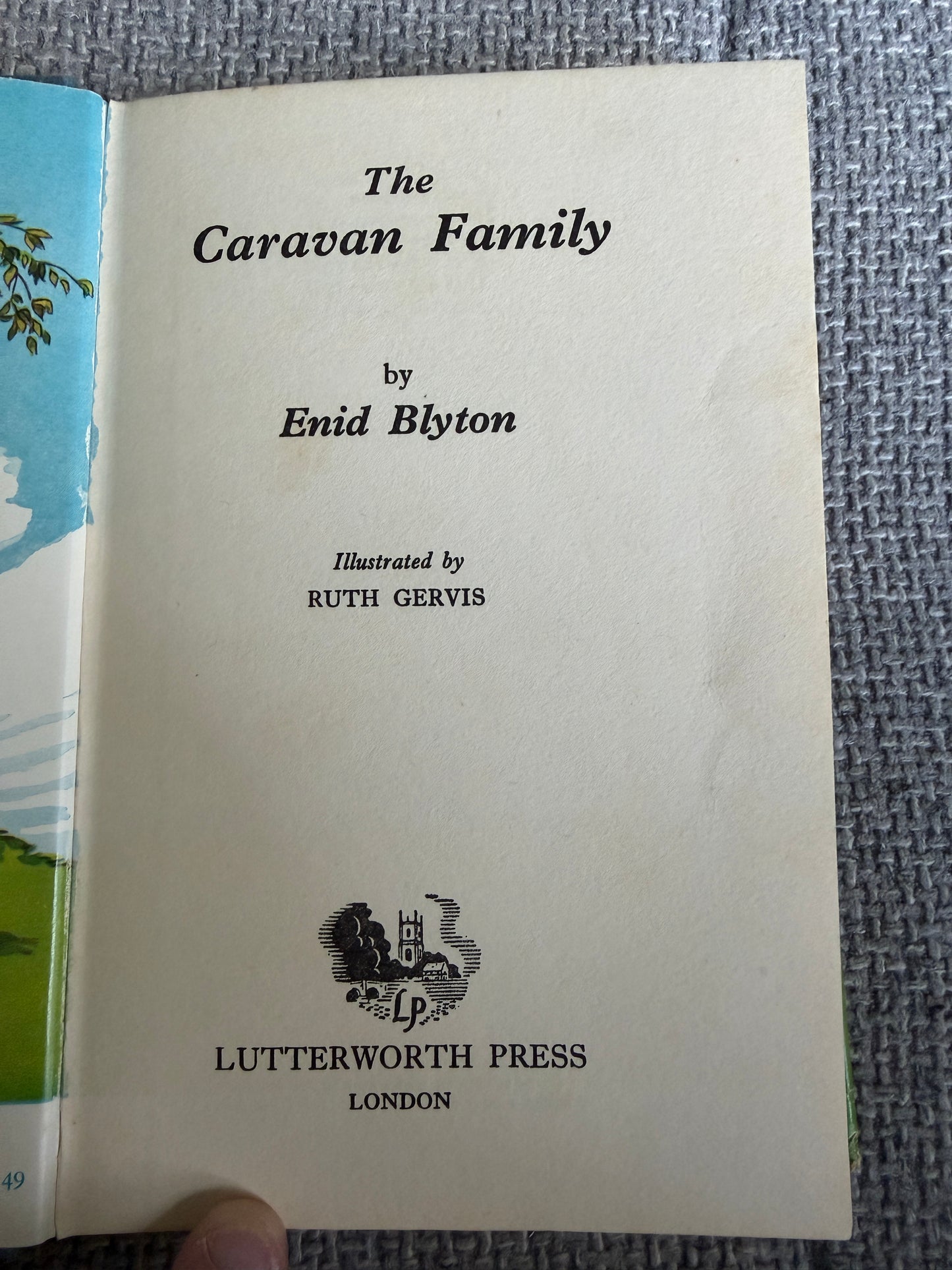 1965 The Caravan Family - Enid Blyton (Ruth Gervis illust) Lutterworth Press