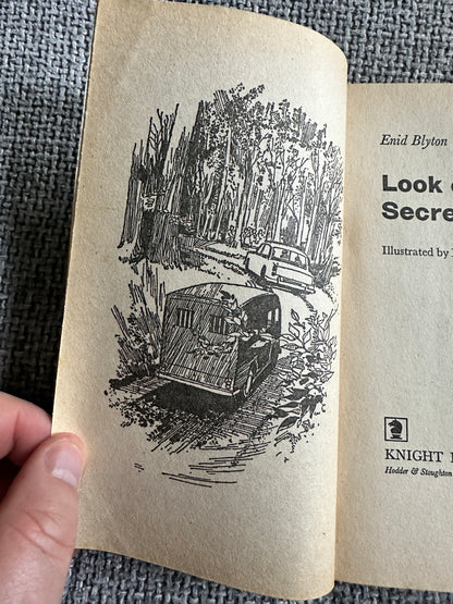 1976 Look Out Secret Seven - Enid Blyton(Derek Lucas Illust)Knight Books