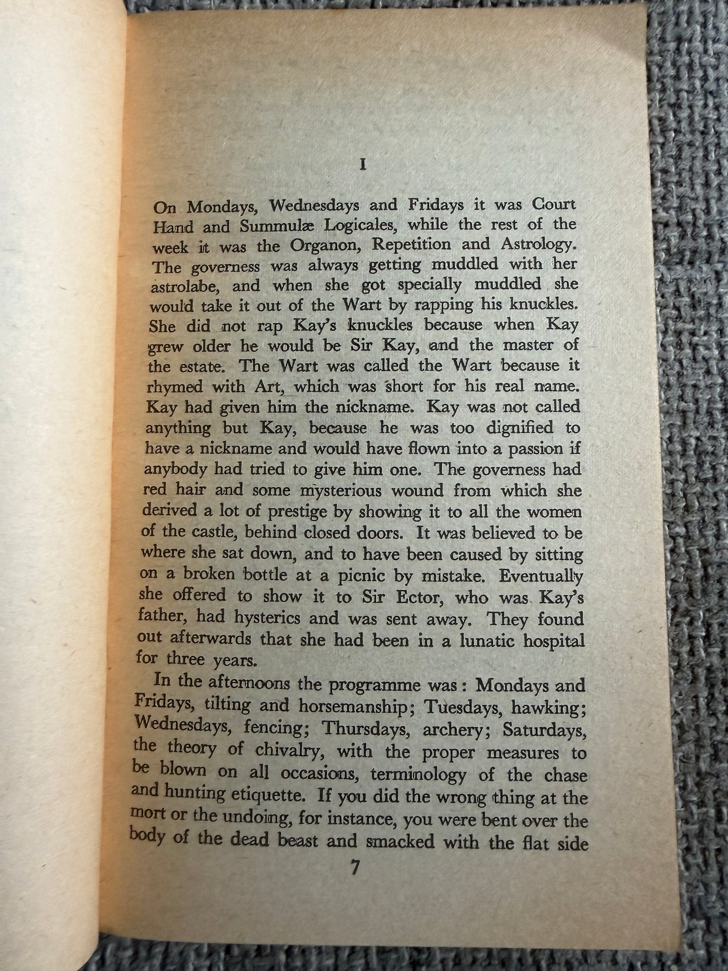 1977 The Sword In The Stone - T. H. White (Fontana Lions)