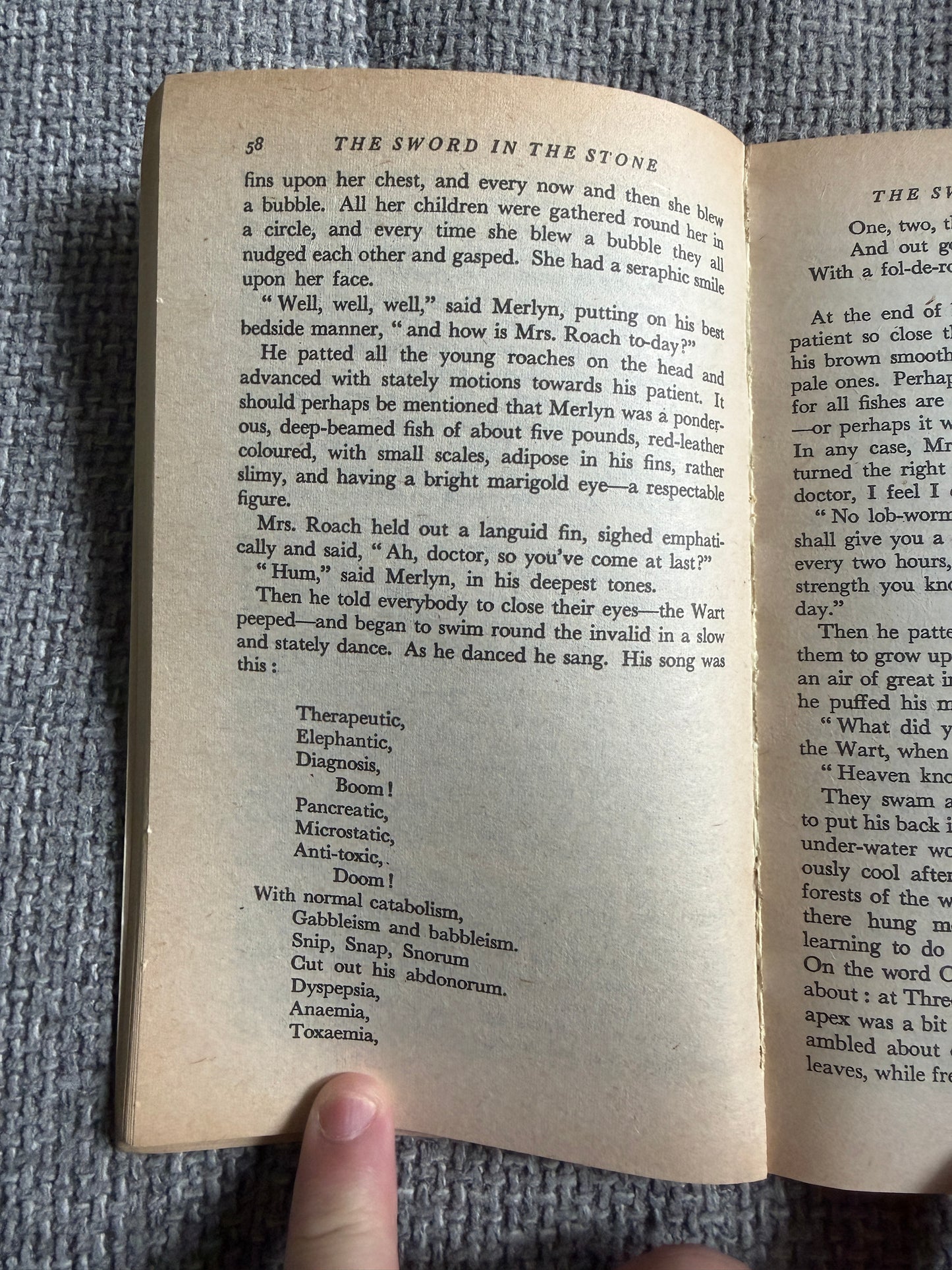 1977 The Sword In The Stone - T. H. White (Fontana Lions)