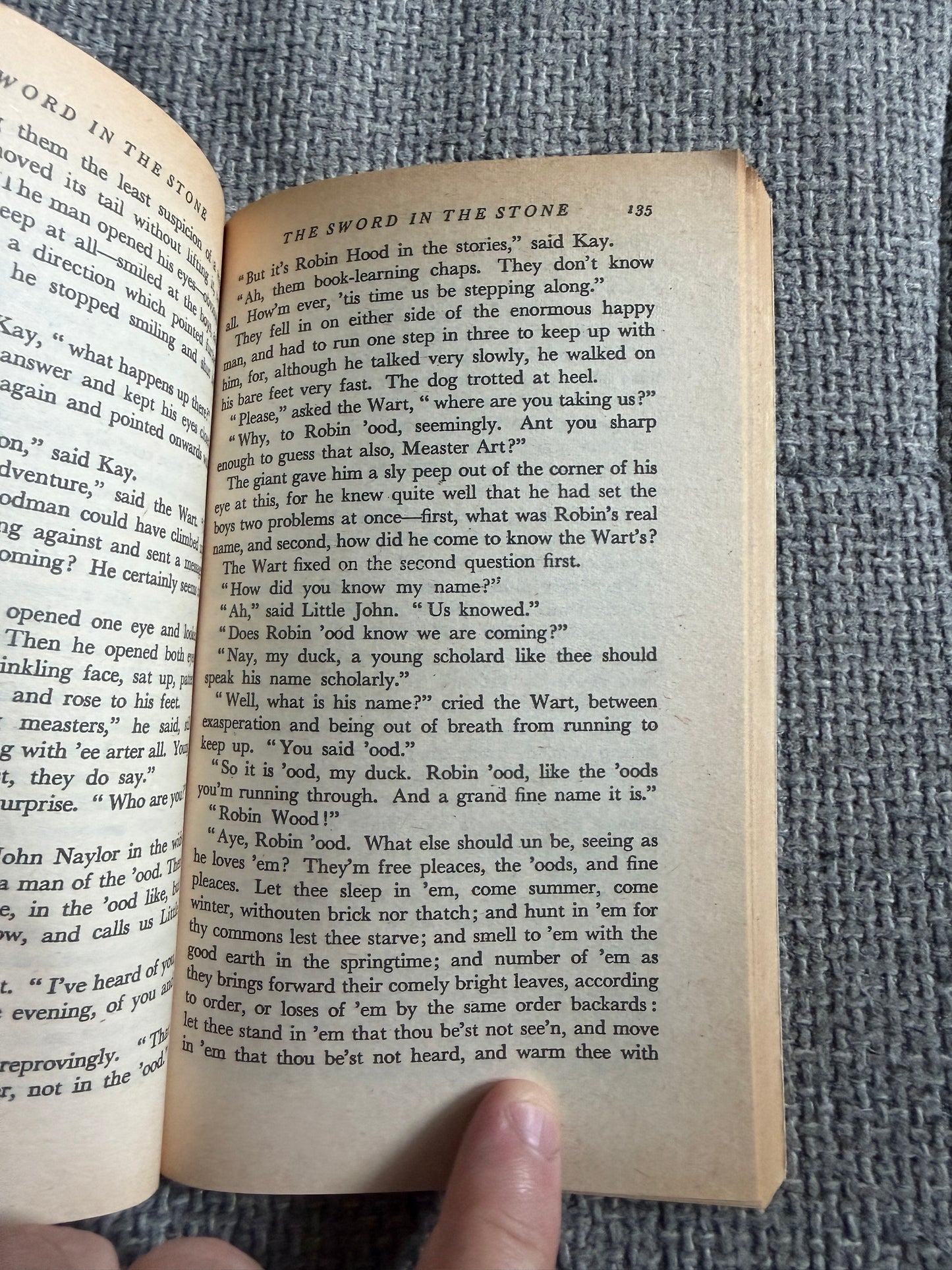 1977 The Sword In The Stone - T. H. White (Fontana Lions)
