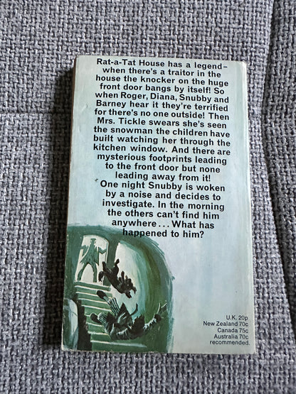 1970 The Rat-A-Tat Mystery - Enid Blyton(Armada Paperbacks)