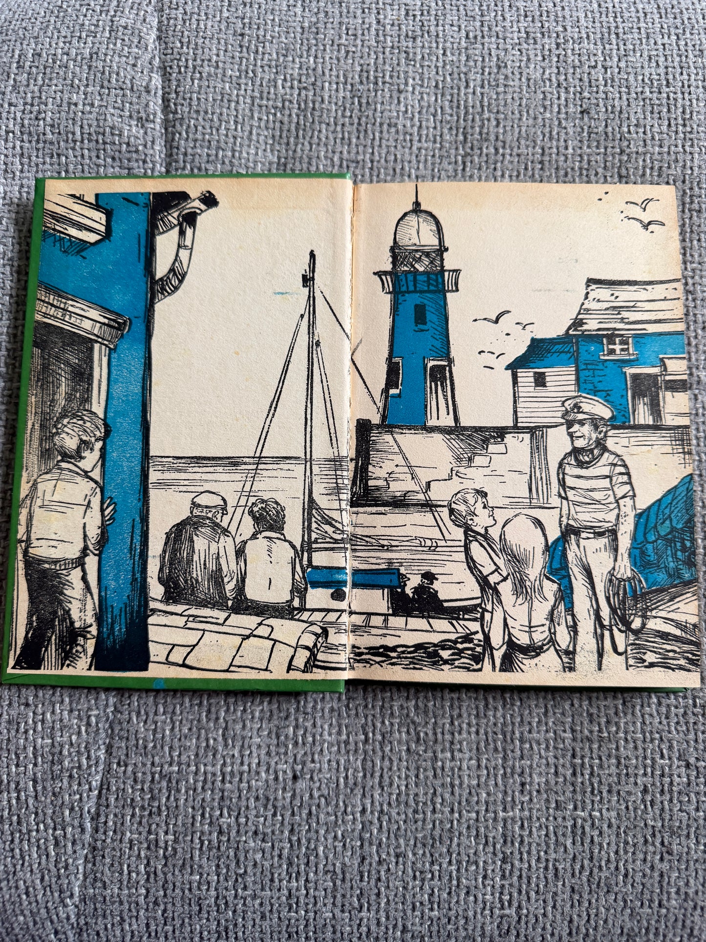 1971 Happy Adventure Tales - Enid Blyton (Purnell Sunshine Library)