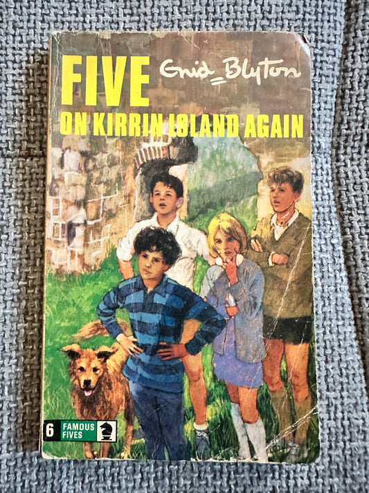 1972 On Kirrin Island Again - Enid Blyton(Eileen Soper) Knight Books