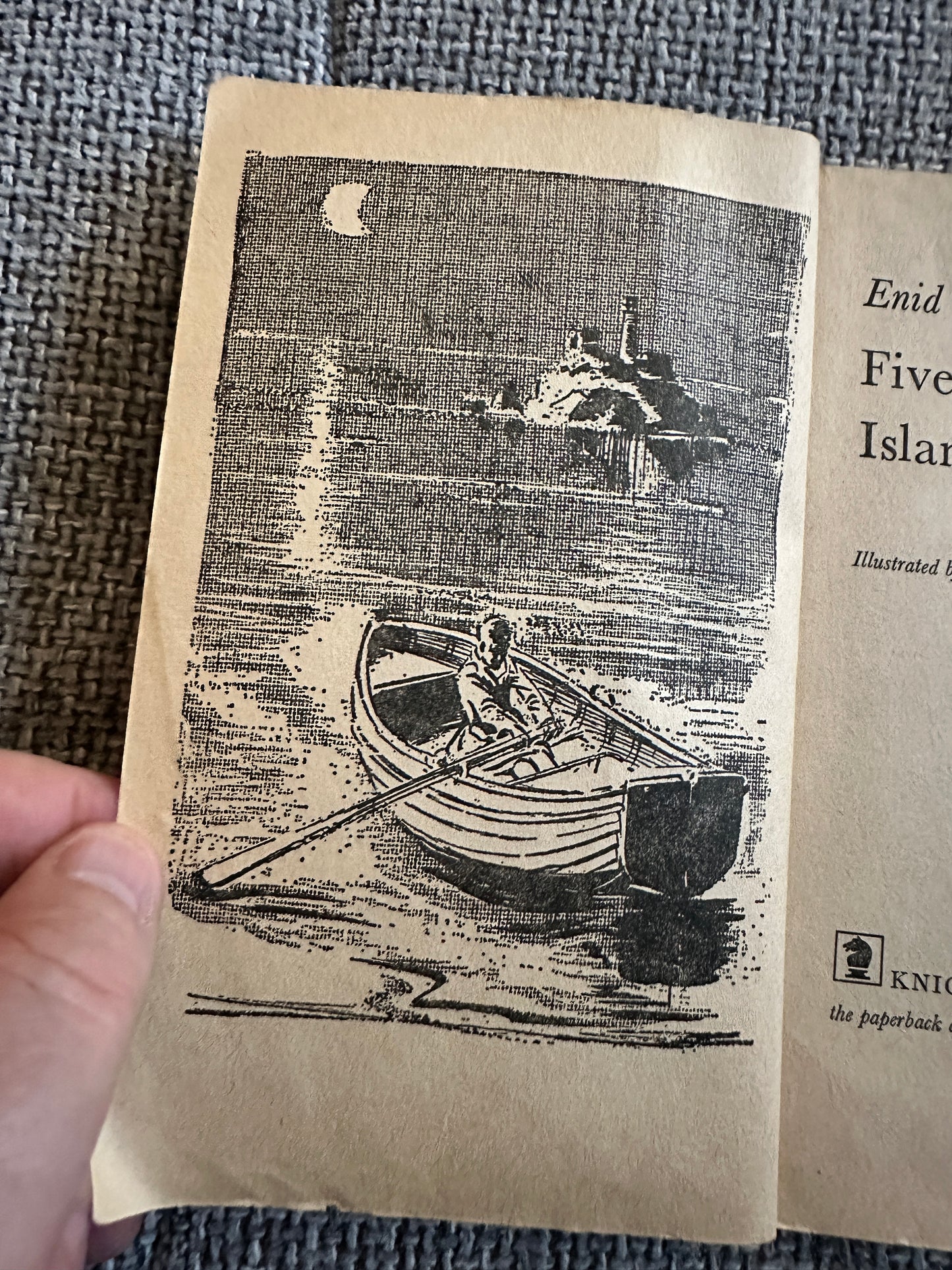 1972 On Kirrin Island Again - Enid Blyton(Eileen Soper) Knight Books