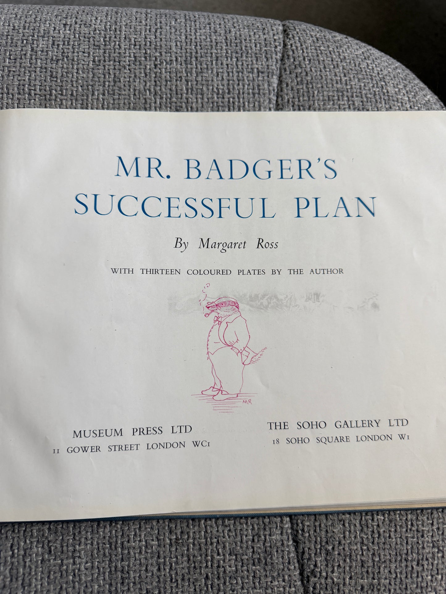 1944*1st* Mr. Badger’s Successful Plan - Margaret Ross (Museum Press Ltd)