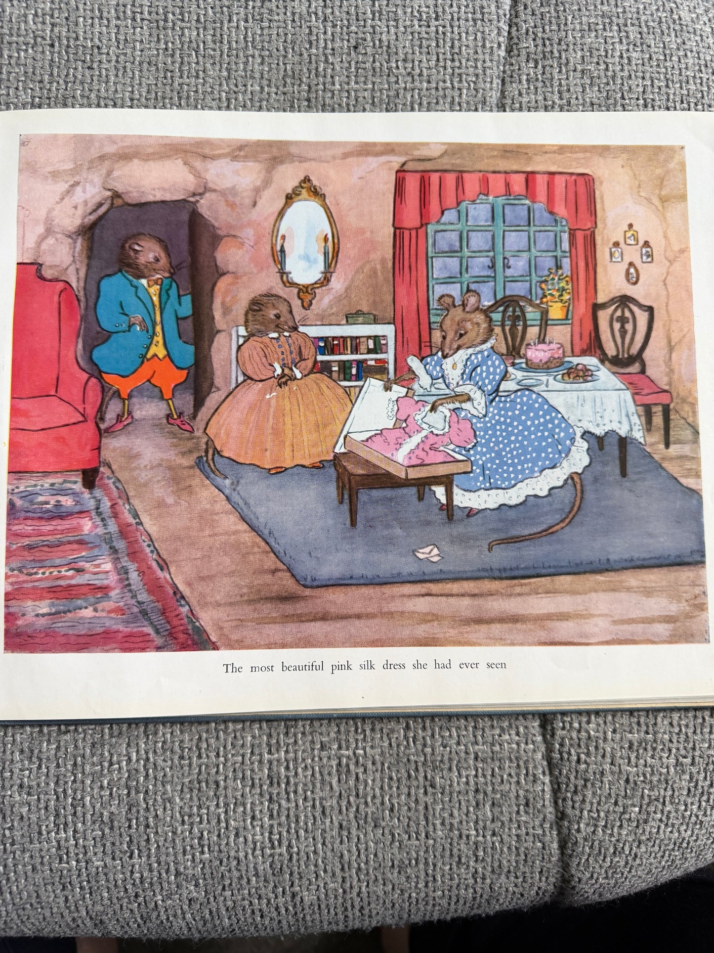 1944*1st* Mr. Badger’s Successful Plan - Margaret Ross (Museum Press Ltd)