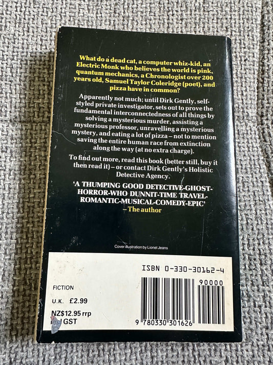 1987 Dick Gently’s Holistic Detective Agency - Douglas Adams (Pan Books) - Honeyburn Books (UK)
