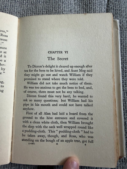 1923*1st*A Heather Holiday - May Wynne (the pseudonym of Mabel Winifred Knowles (Blackie & Son)