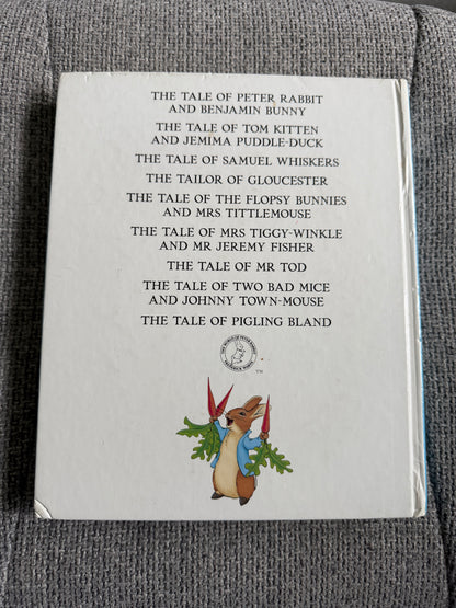 1997 The World Of Peter Rabbit & Friends Complete Story Collection - Beatrix Potter (Frederick Warne & Co. Ltd. )