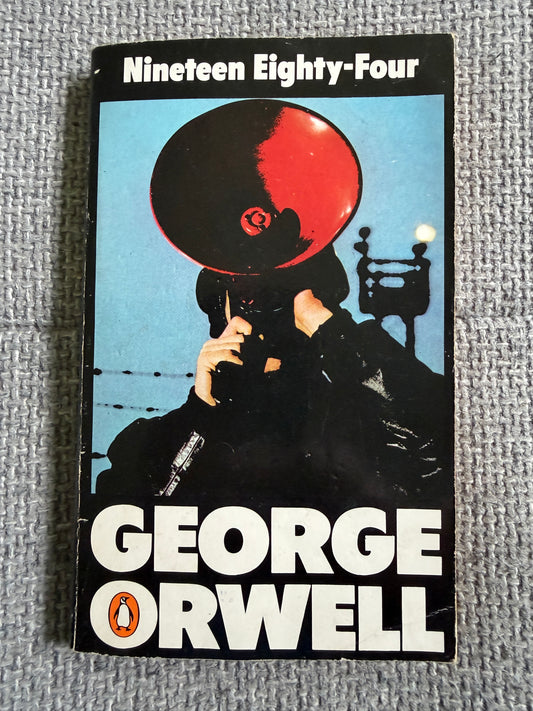 1982 Nineteen Eighty-Four - George Orwell (Penguin)