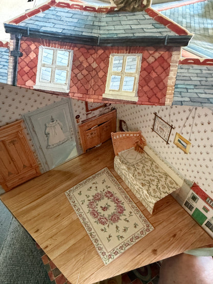 1995 A Three Dimensional Edwardian Doll House (No people) Brian & Lizzie Saunders illustration. Designed by Suzanne Ferguson, Paper Engineered by Bruce Reifel (The Book People Ltd) 39.5cm x 21.5cm