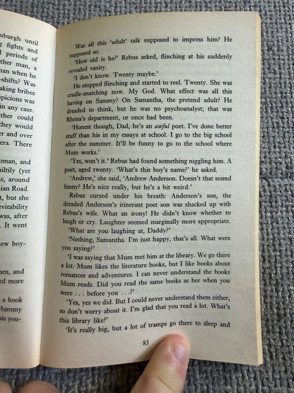 1998 Knots & Crosses - Ian Rankin (Orion)