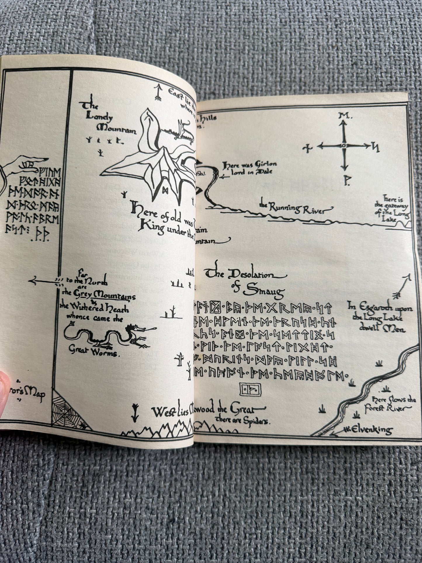 2012 The Hobbit - J. R. R. Tolkien (David Wyatt illust) HarperCollins