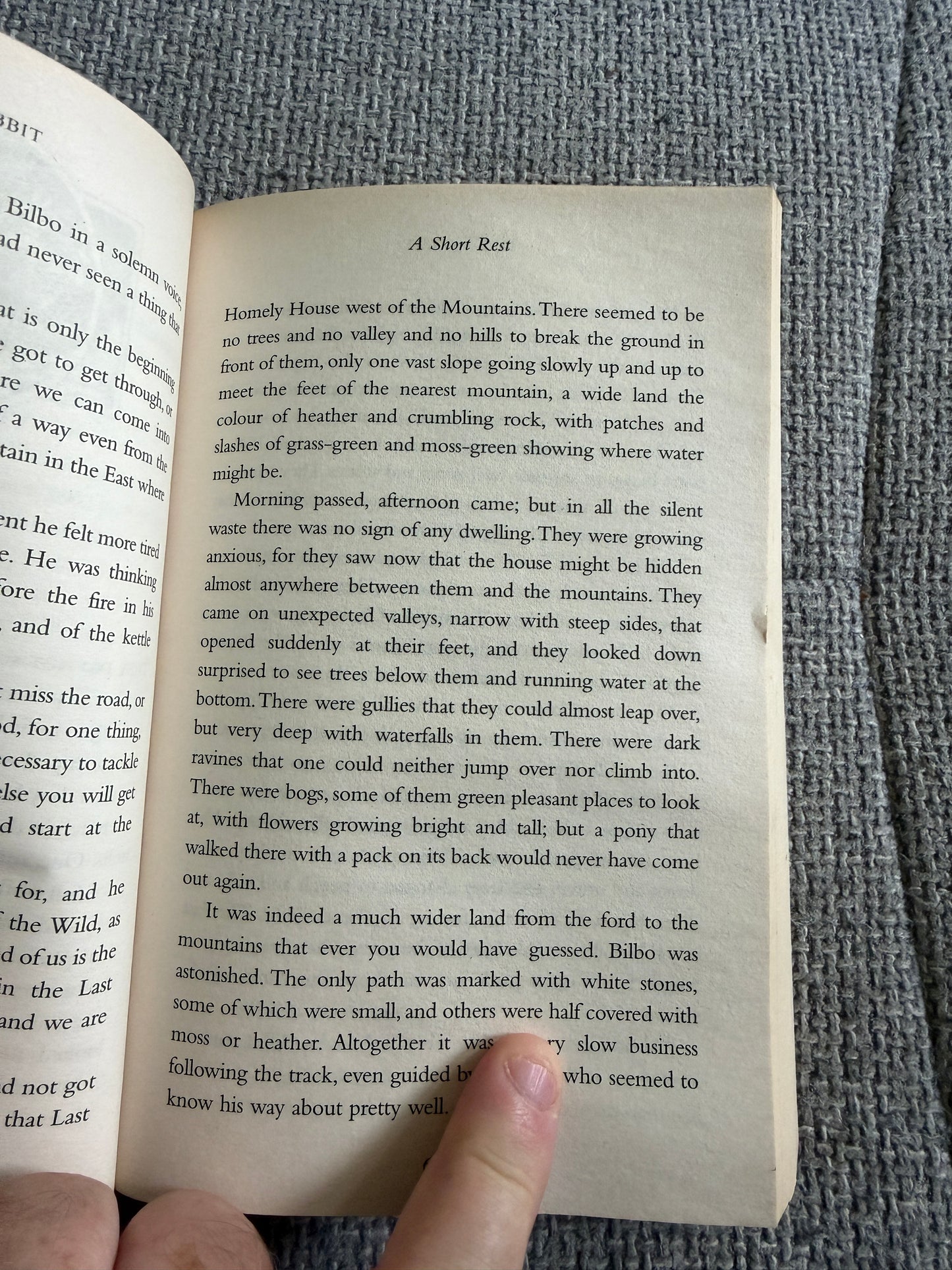 2012 The Hobbit - J. R. R. Tolkien (David Wyatt illust) HarperCollins