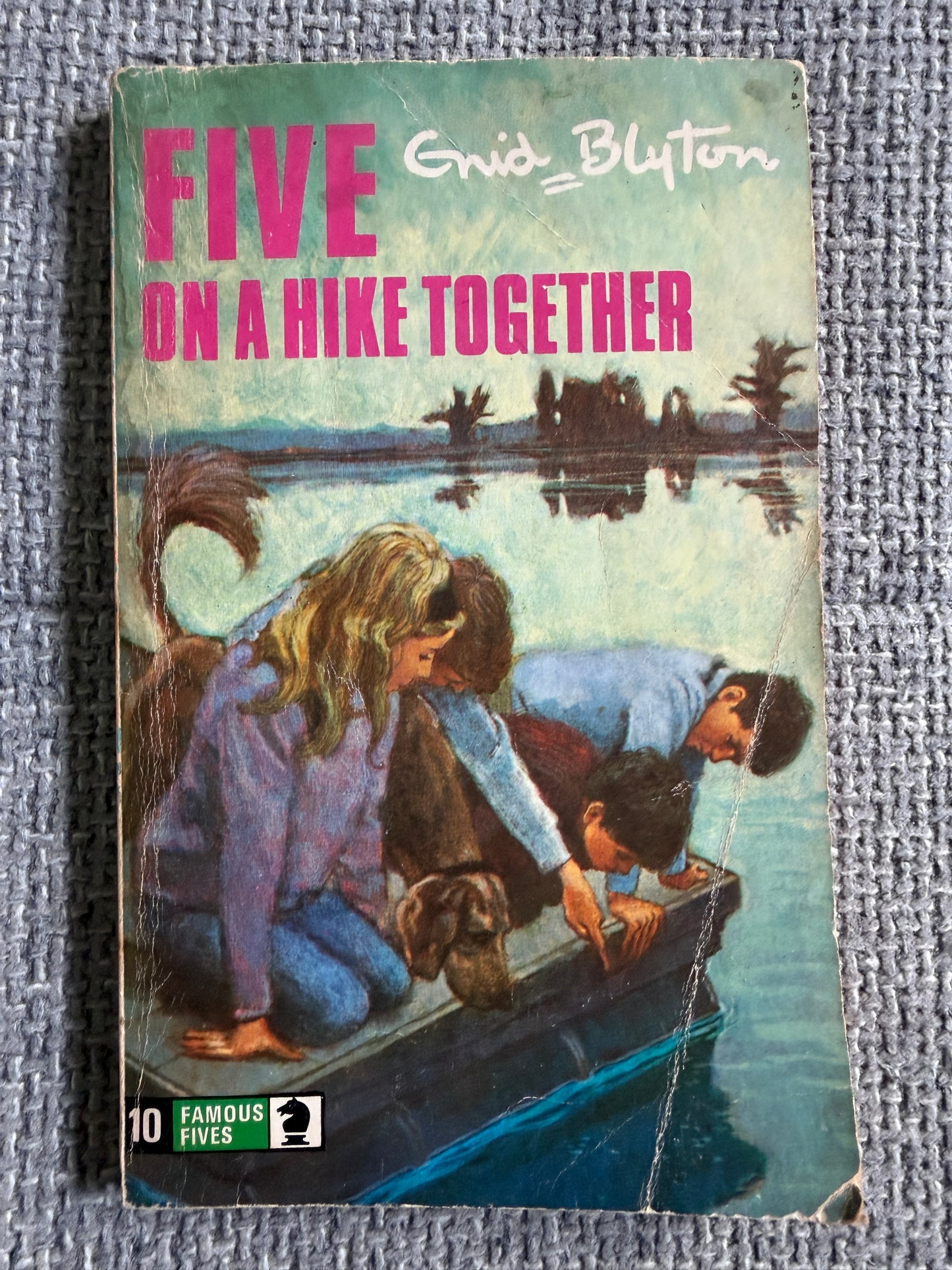 1972 Five On A Hike Together - Enid Blyton (Betty Maxey illust) Knight Books