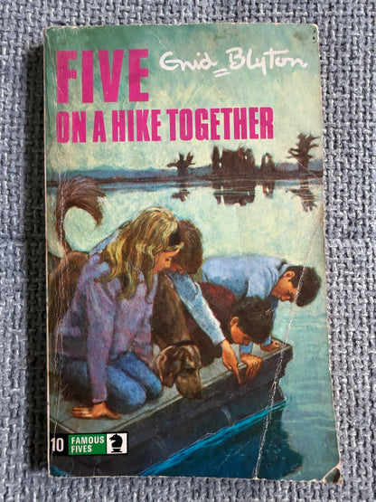 1972 Five On A Hike Together - Enid Blyton (Betty Maxey illust) Knight Books