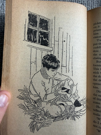 1972 Five On A Hike Together - Enid Blyton (Betty Maxey illust) Knight Books