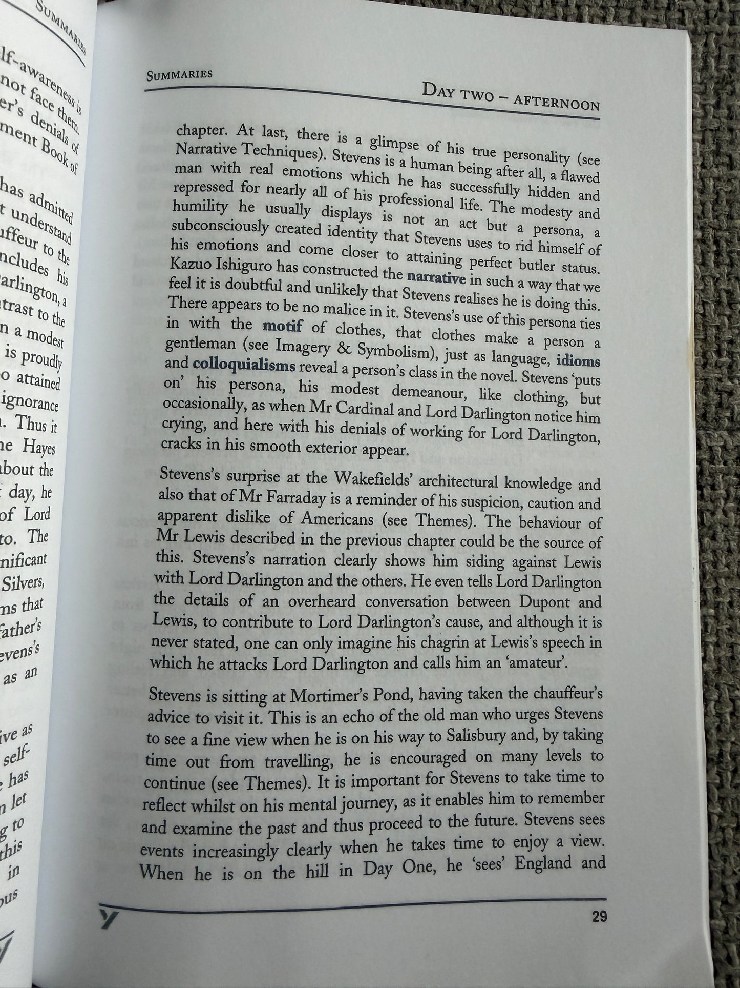 2000 The Remains of The Day - Kazuo Ishiguro (York Study Notes by Sarah Peters) Longmans/ York Press