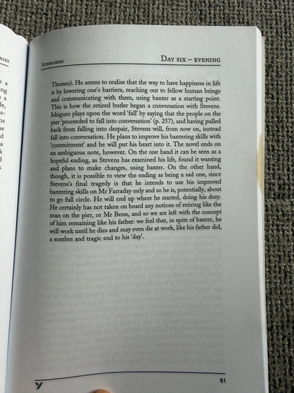 2000 The Remains of The Day - Kazuo Ishiguro (York Study Notes by Sarah Peters) Longmans/ York Press