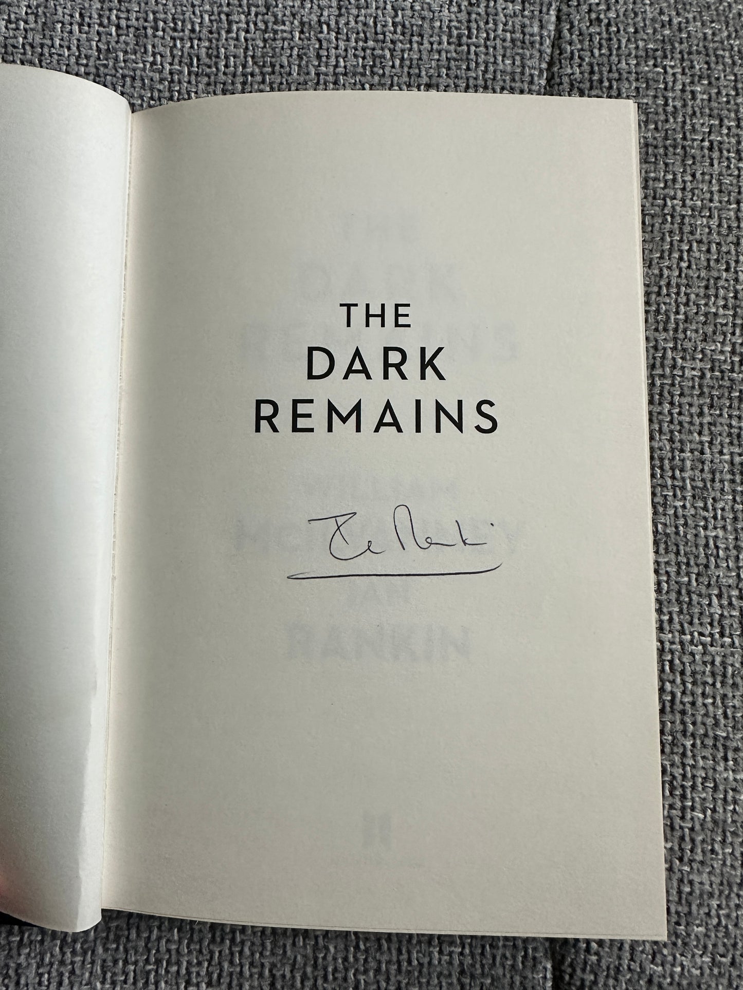 2021*1st Signed* The Dark Remains - William McIlvanney & Ian Rankin(Canongate)