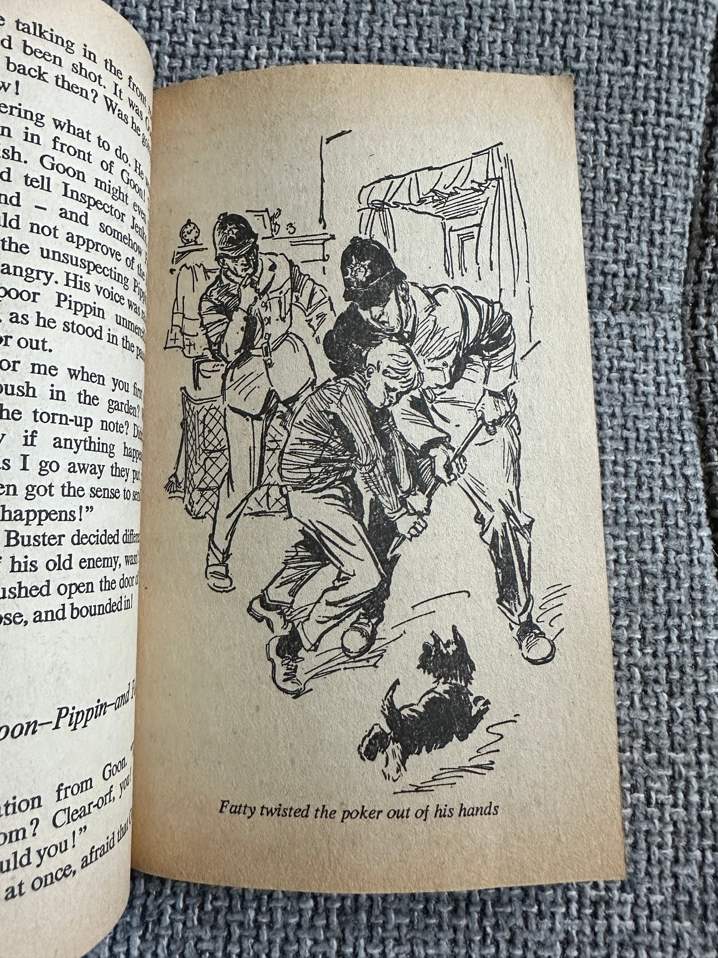 1976 The Mystery Of The Pantomime Cat - Enid Blyton(Mary Gernat Illust) Dragon