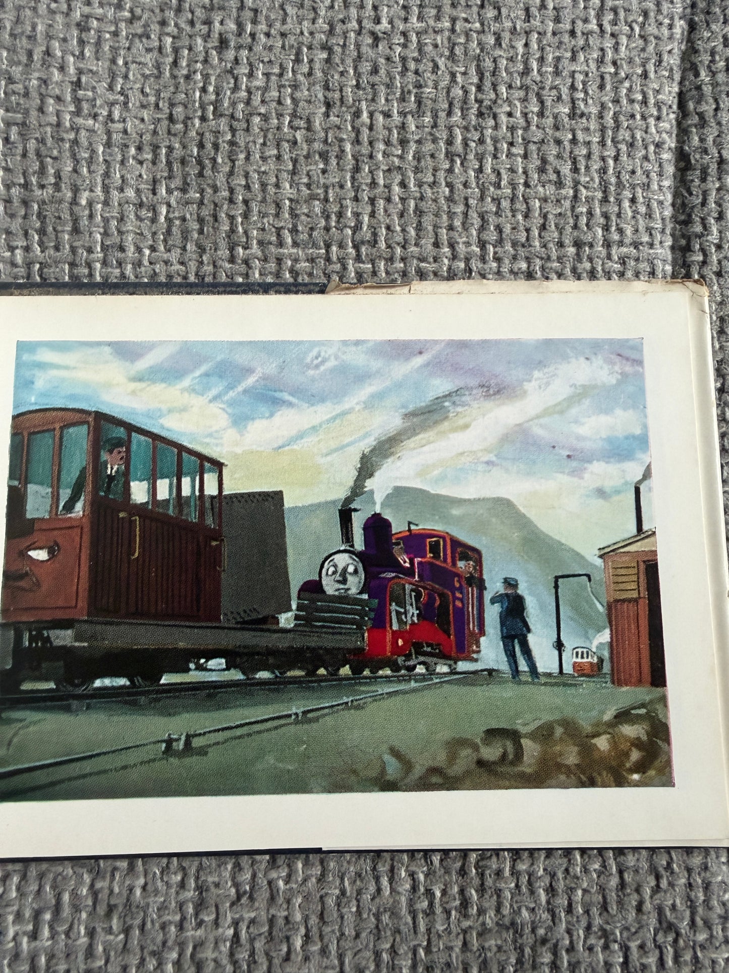 1967 Mountain Engines (No.19)Rev W. Awdry (Peter & Gunvor Edwards illust) Kaye & Ward Ltd)