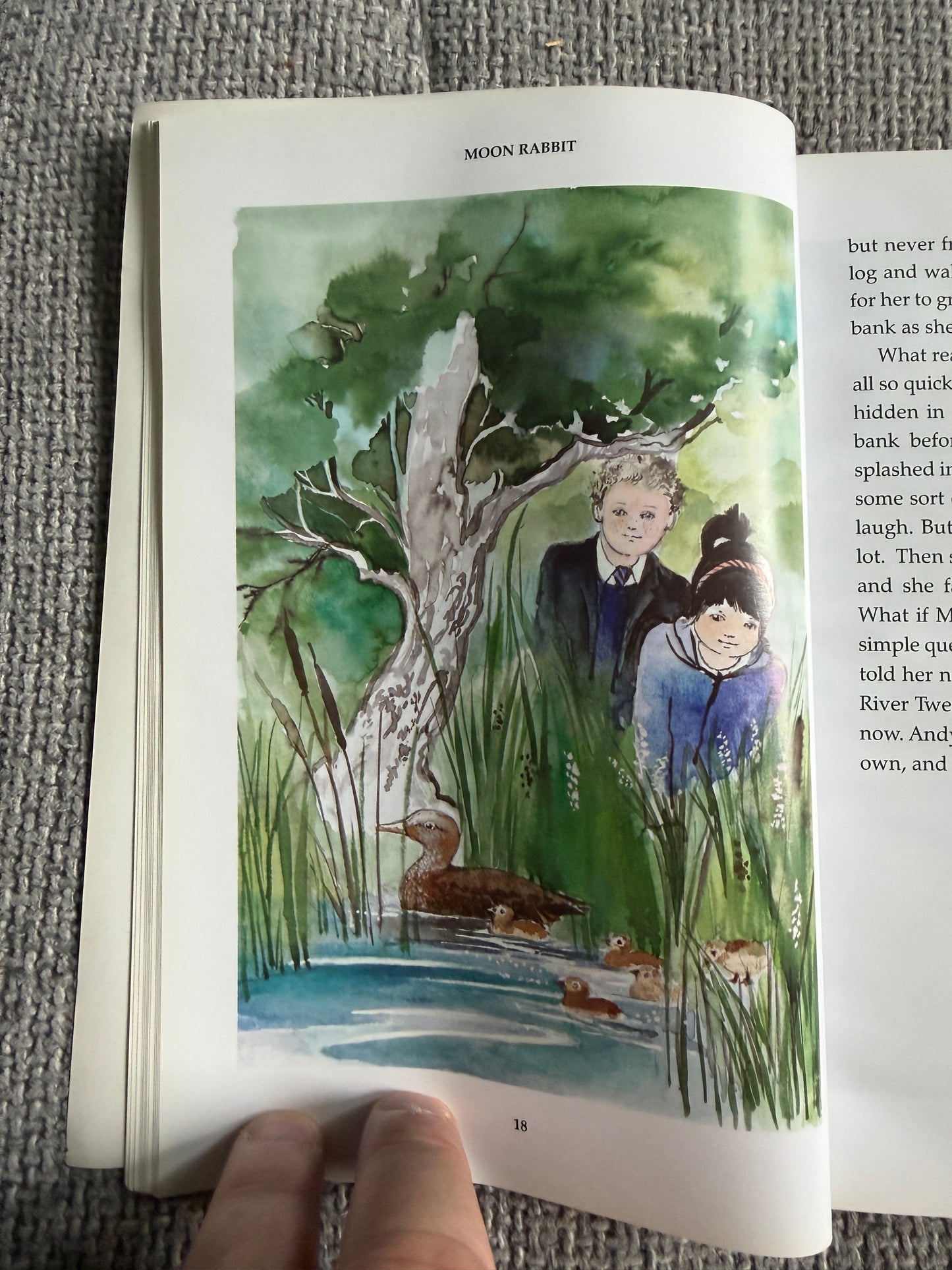 2009*1st Signed* Moon Rabbit - Oliver Eade (Alma Dowle illust) Delancey Press