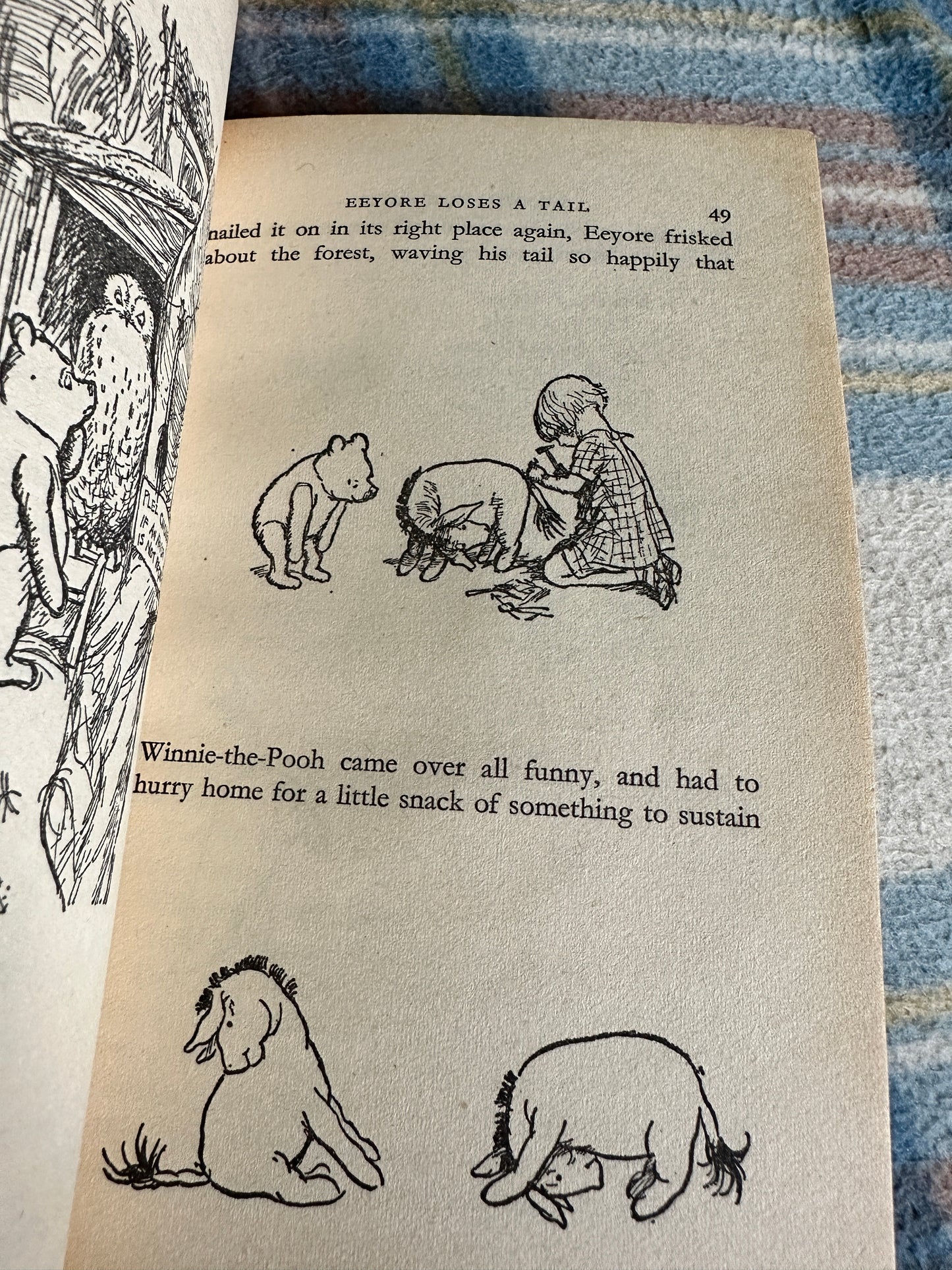 1974 Pooh Bear’s Box(4 x volumes) A. A. Milne(Methuen)