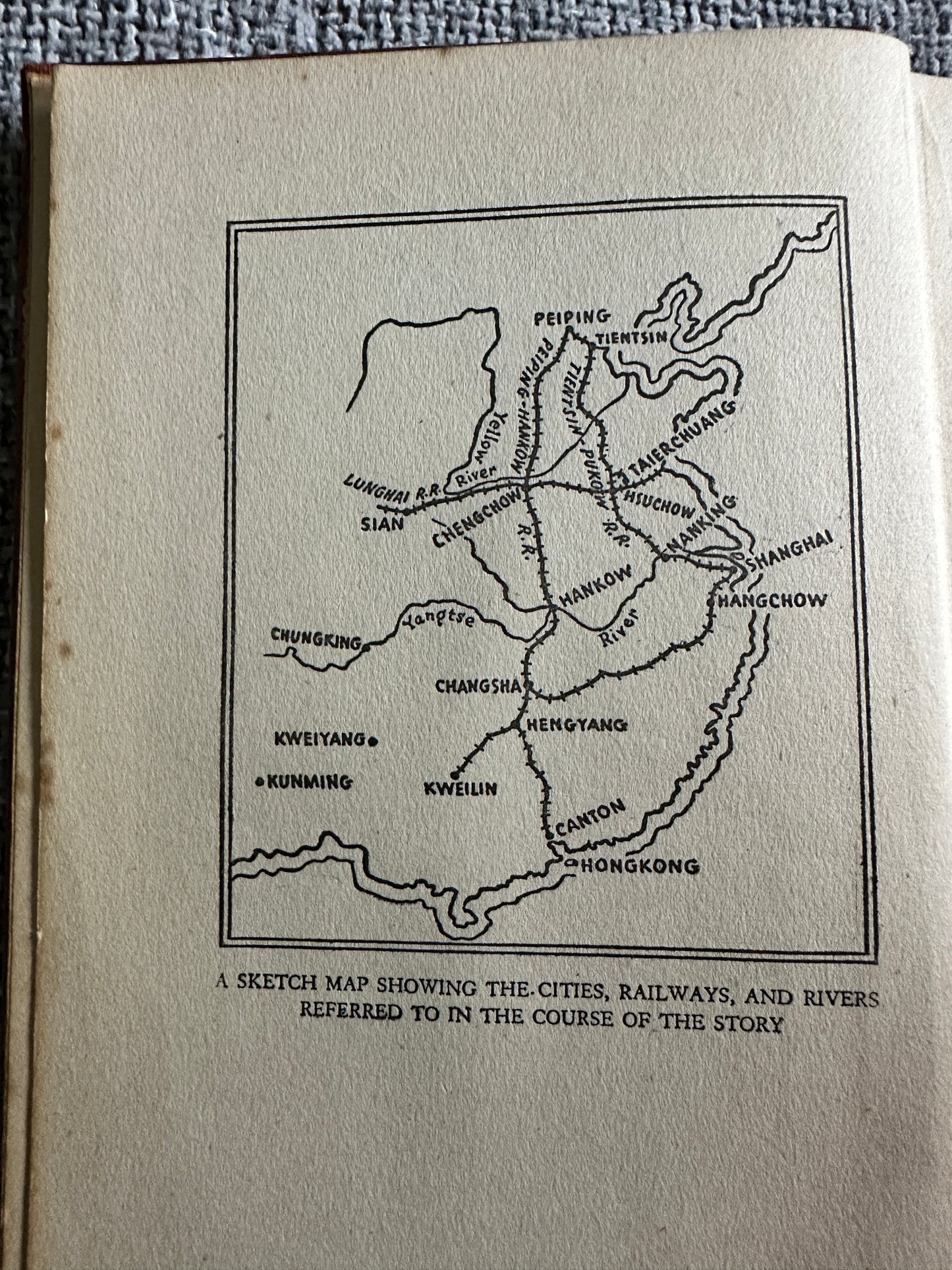 1942 A Leaf In The Storm (A Novel Of War-Swept China) - Lin Yutang(William Heinemann)