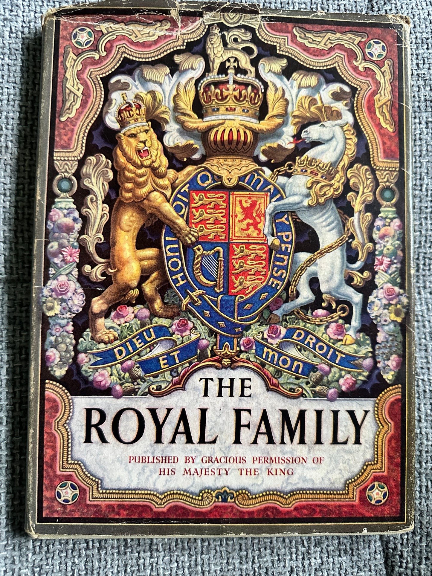 1950*1st* The Royal Family(The Illustrated Story Of The Royal Family’s Service To Britain & The Commonwealth) Dermot Morrah(Odhams Press)