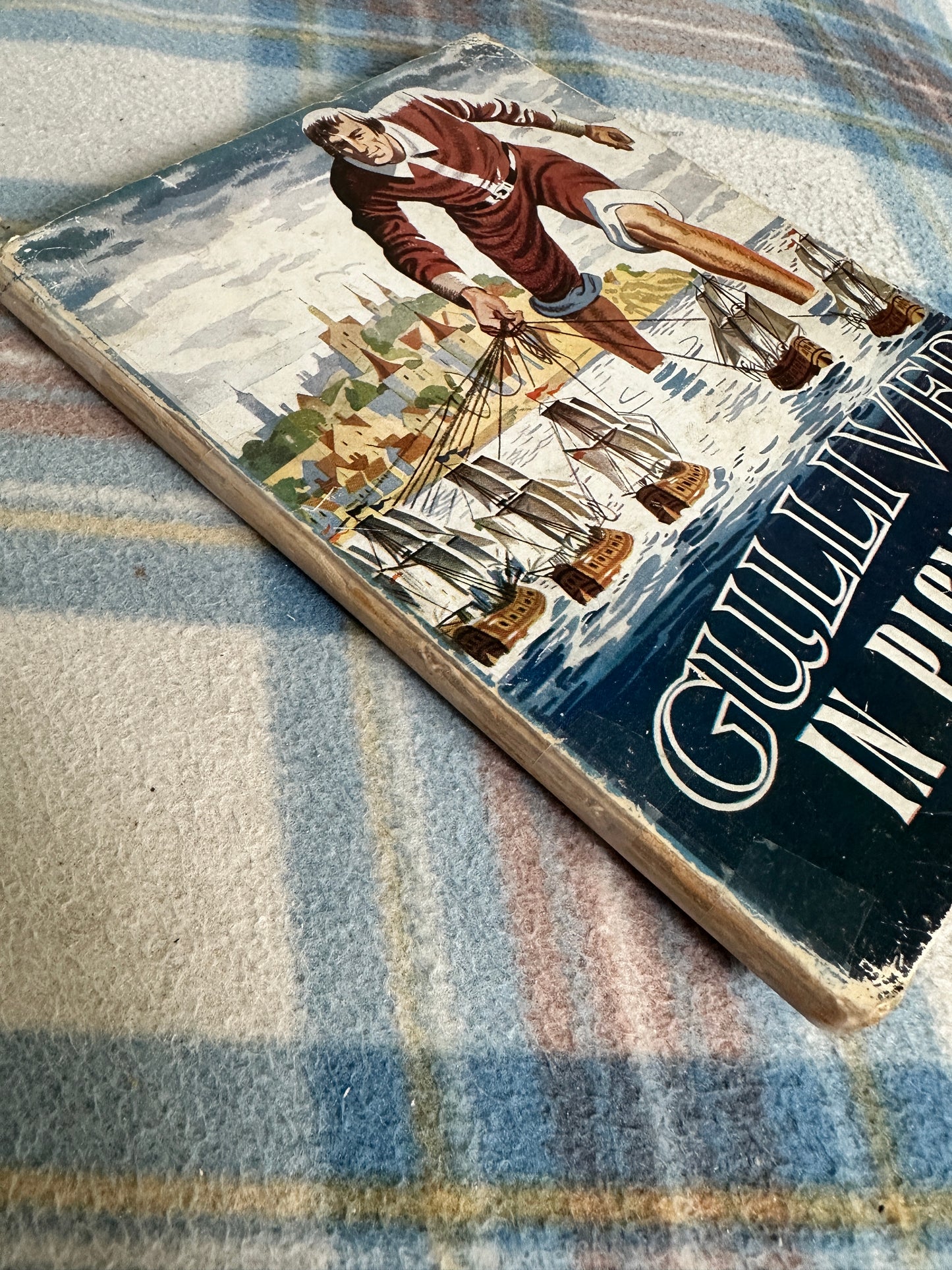 1940’s Gulliver In Pigmyland(Treasure Trove Series) Collins